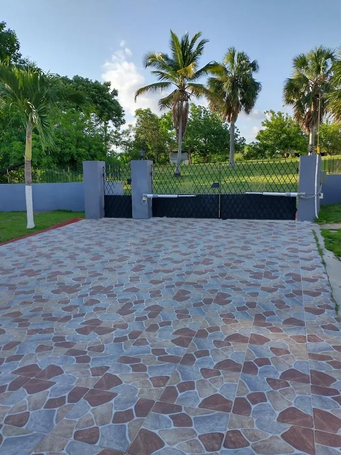 Ultimate Freedom Bed And Breakfast Santa Cruz 0*,  Jamaica